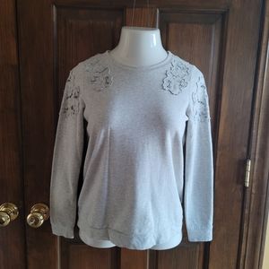 Dalia Gray Sweat Shirt Sz Small P2P 17.5 L 17.5